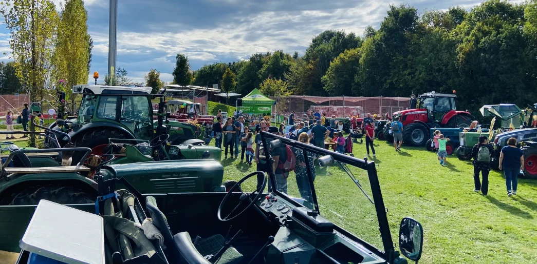 Spieleland_Traktortreffen_Traktoren